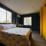 Apartaestudio comfort una planta con cocina barrio bosque