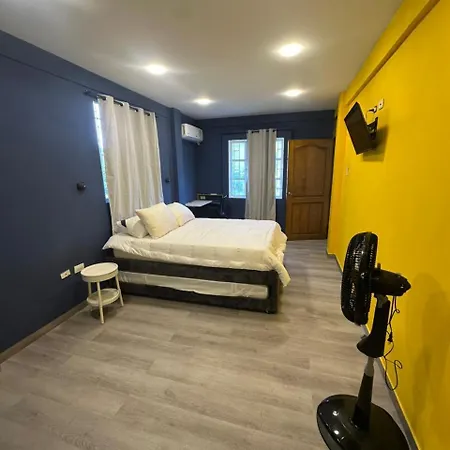Comfort Planta Con Cocina Barrio Bosque *