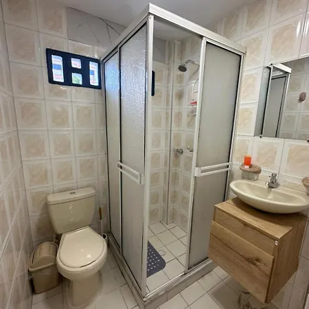 Comfort Planta Con Cocina Barrio Bosque *